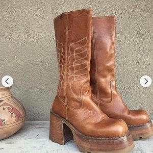 Destroy boots size 37